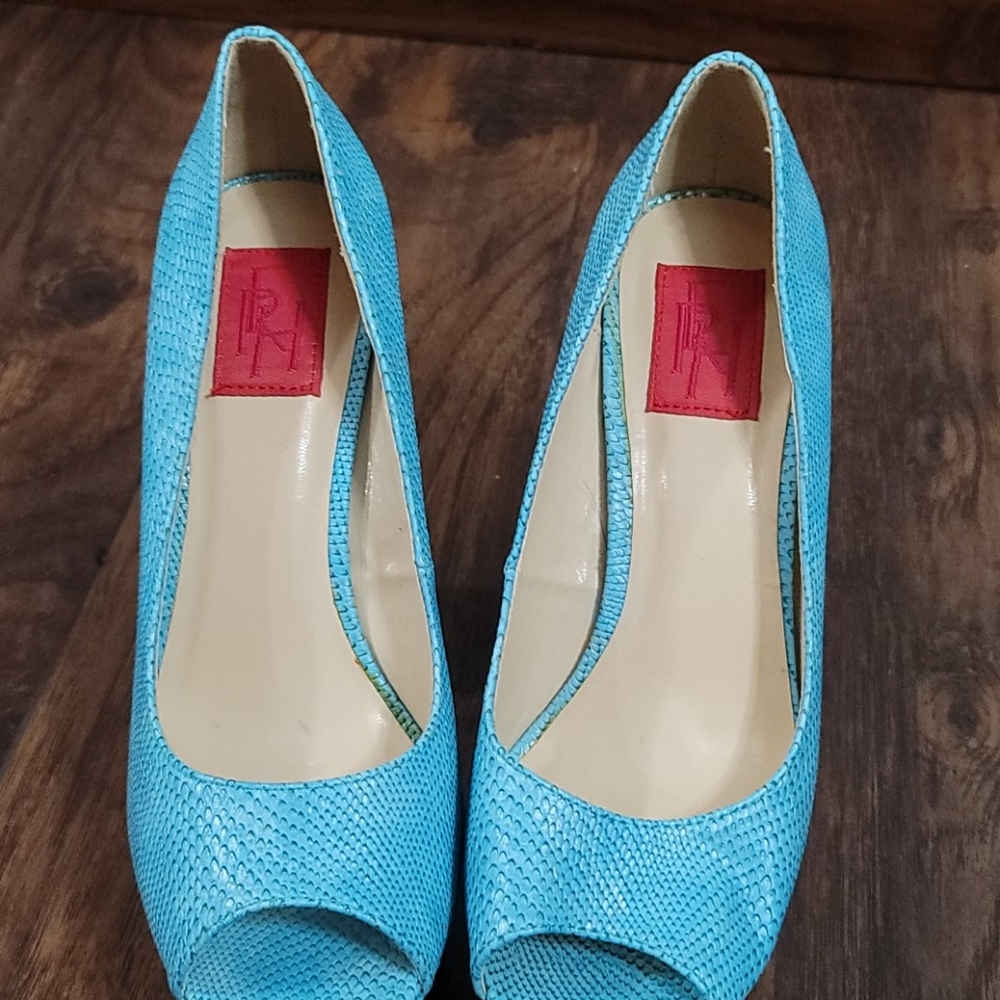 FRH light blue platform heels